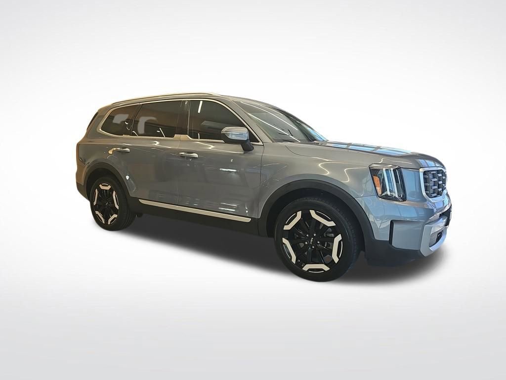 Used 2023 Kia Telluride S image 8