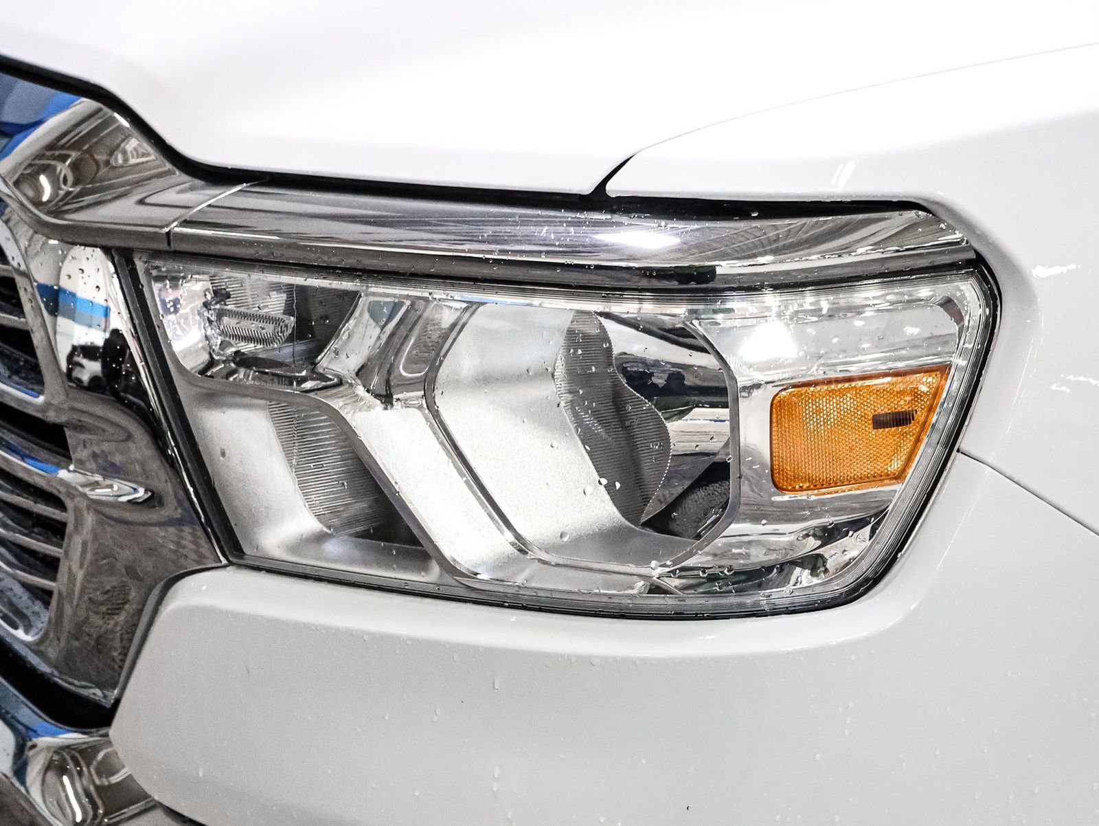 Used 2023 RAM 1500 Laramie image 14