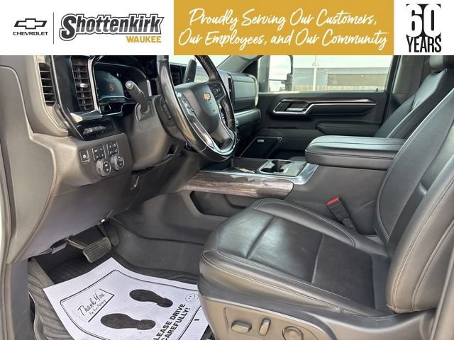 Used 2024 Chevrolet Silverado 2500 LTZ w/ LTZ Plus Package AWD/4WD image 3