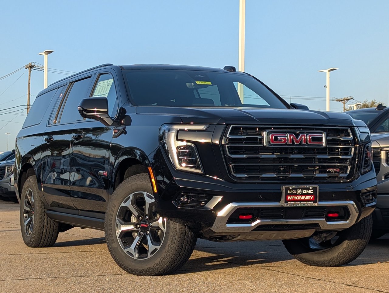 New 2026 GMC Yukon AT4 w/ AT4 Premium Package AWD/4WD image 2