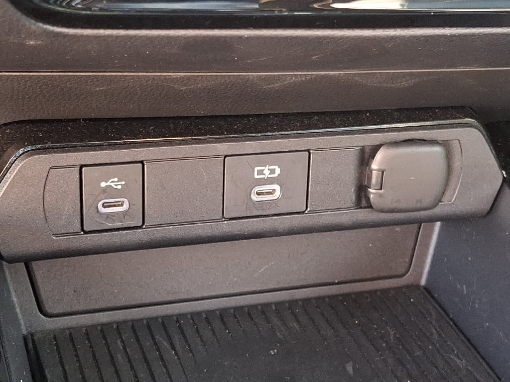 Used 2024 Toyota Prius Prime FWD image 26