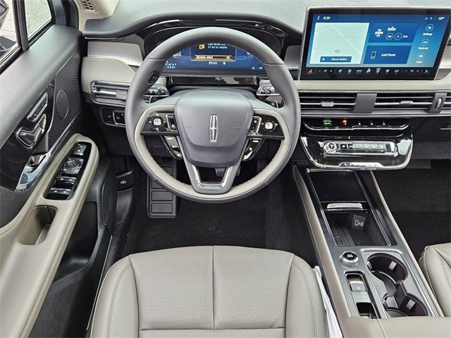 New 2025 Lincoln Corsair Premiere w/ Equipment Group 101A image 7