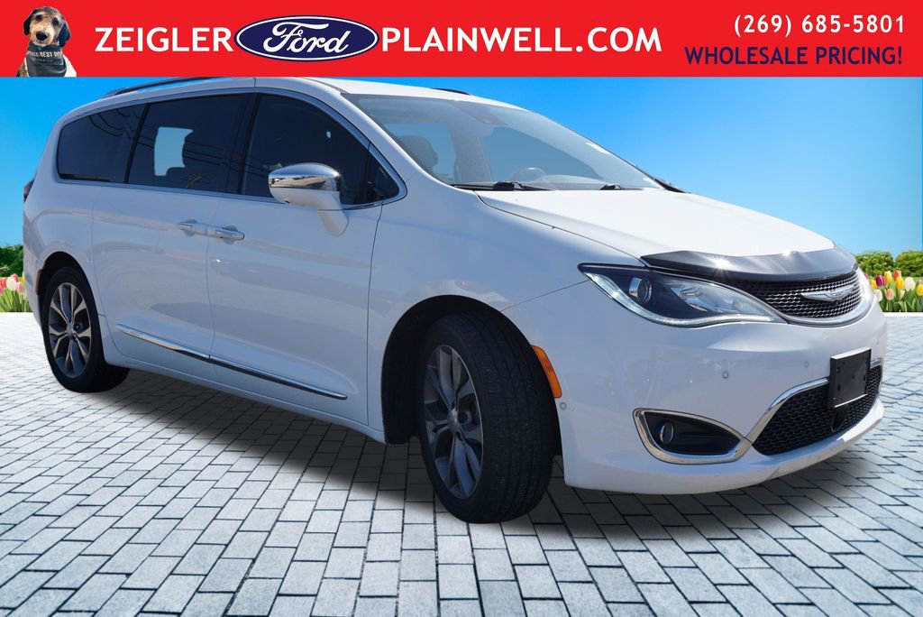 Used 2019 Chrysler Pacifica Limited w/ Advanced Safetytec Group FWD image 7