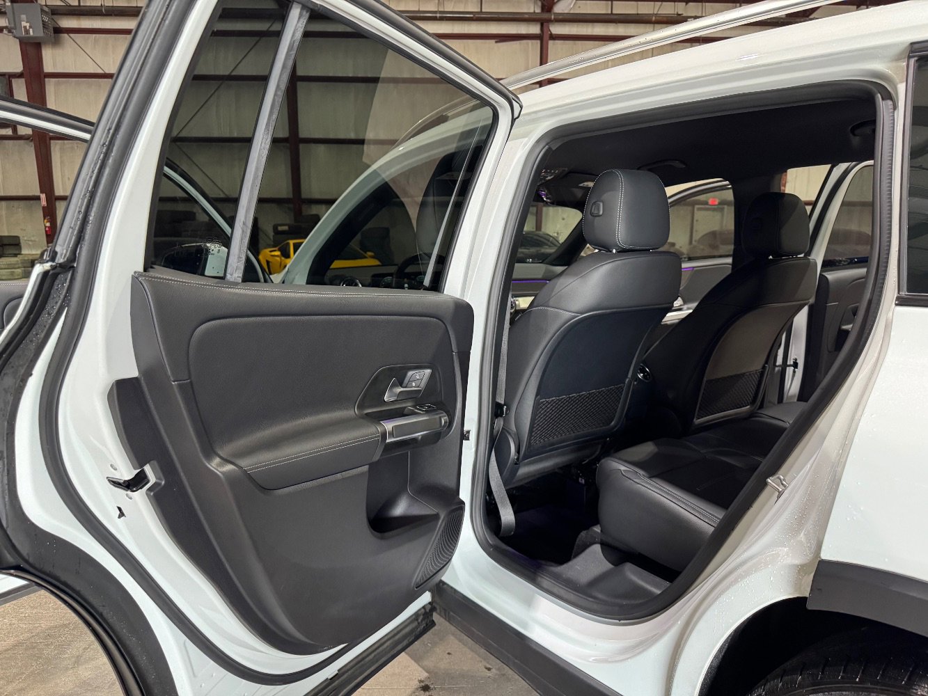Used 2021 Mercedes-Benz GLB 35 AMG 4MATIC image 16
