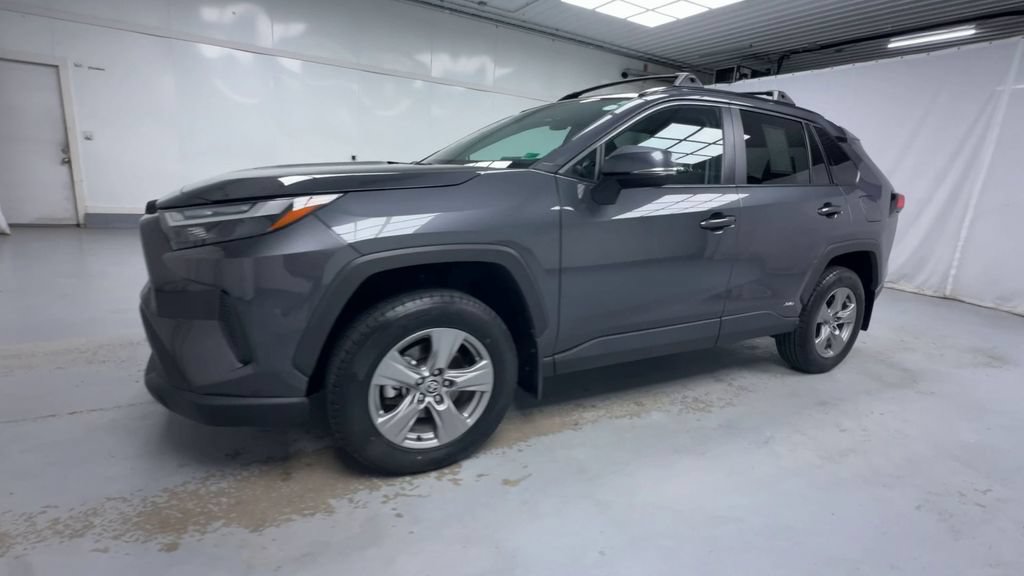 Certified 2023 Toyota RAV4 XLE w/ Convenience Package AWD/4WD image 4