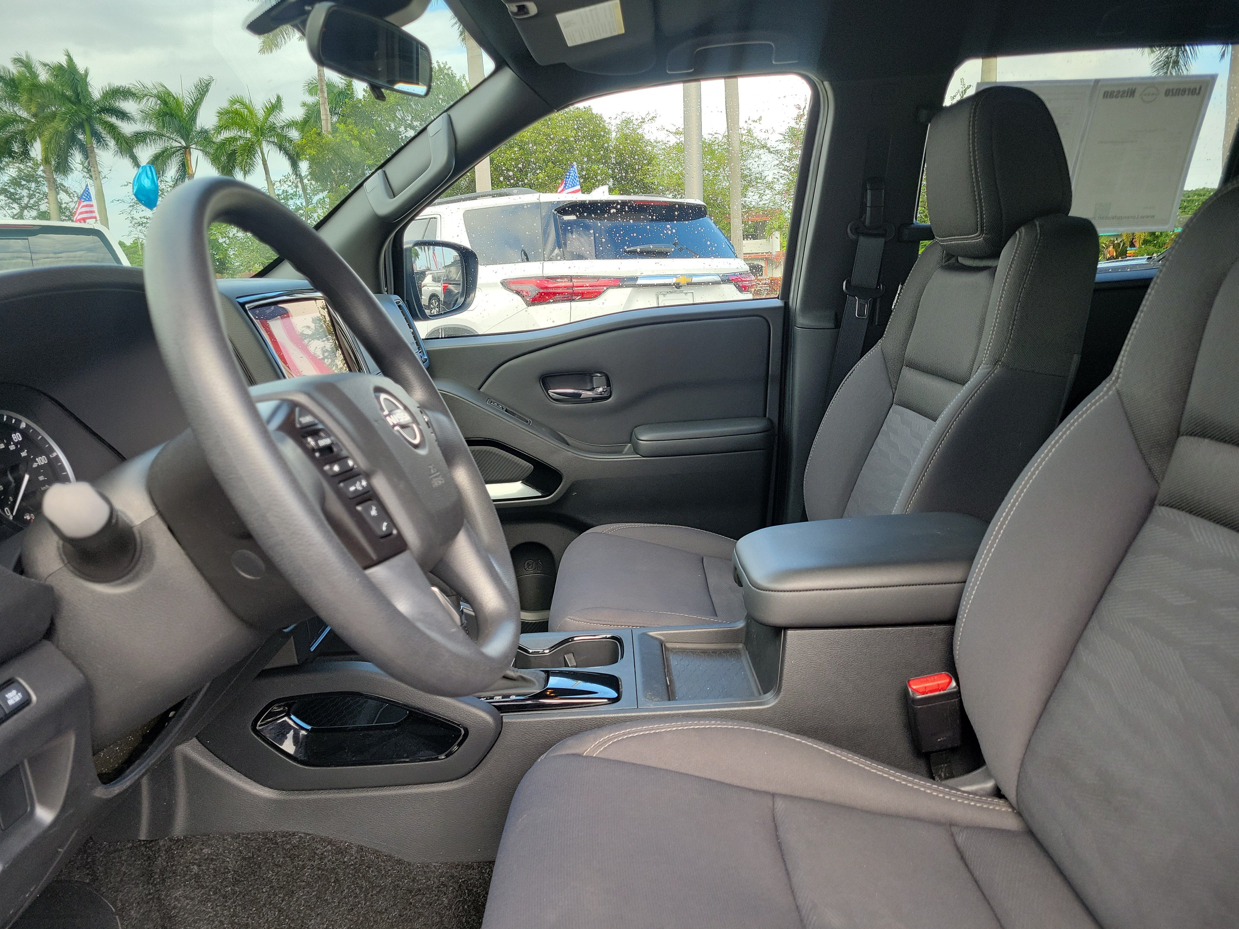Used 2023 Nissan Frontier SV w/ Midnight Edition Package RWD image 18