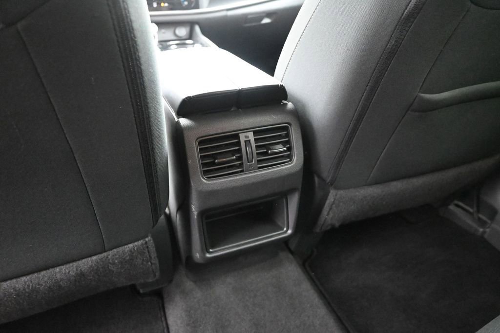 Used 2023 Nissan Rogue S FWD image 14