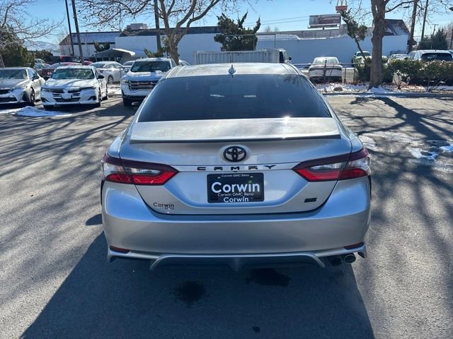 Used 2021 Toyota Camry SE image 5