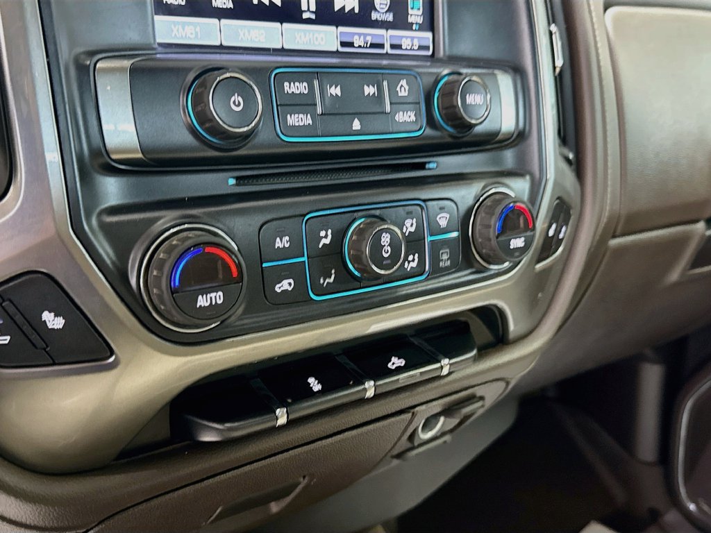 Used 2018 Chevrolet Silverado 1500 LTZ AWD/4WD image 15