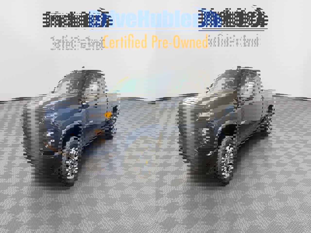 Used 2023 Chevrolet Silverado 2500 Custom w/ Custom Value Package image 4