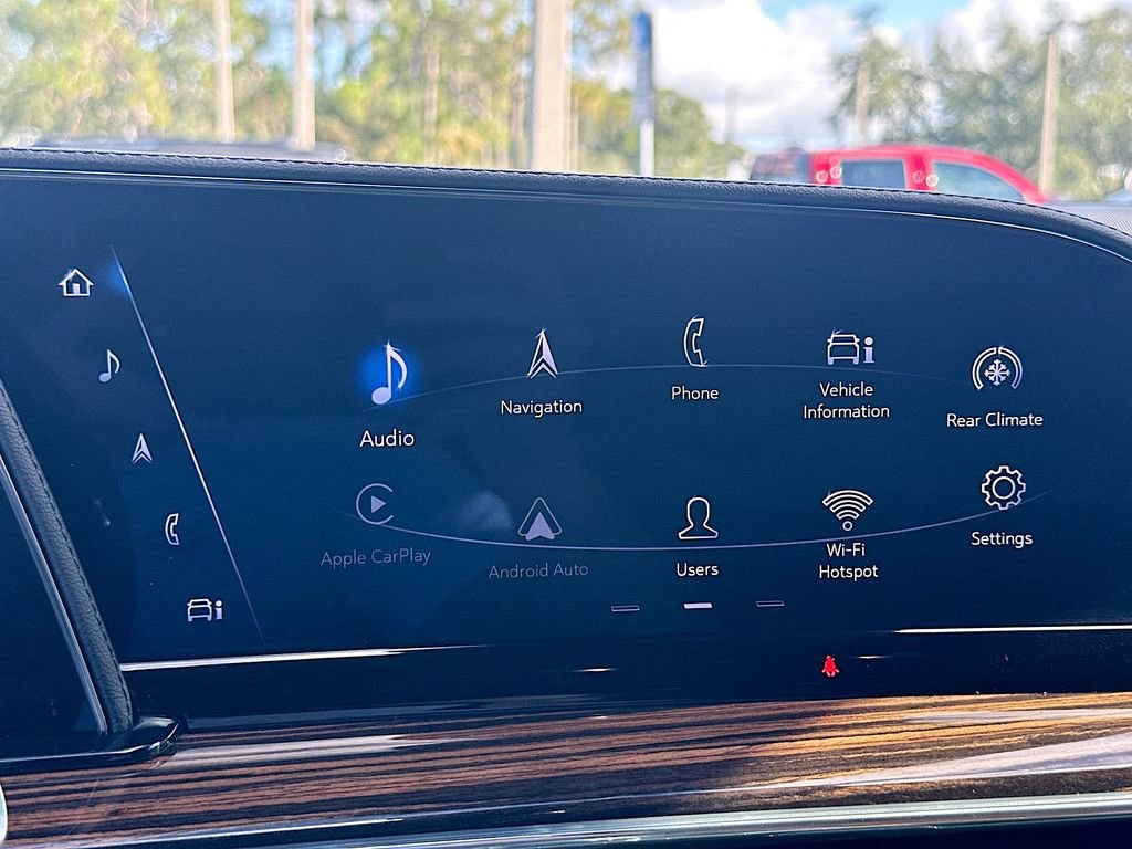 Used 2022 Cadillac Escalade Luxury image 15