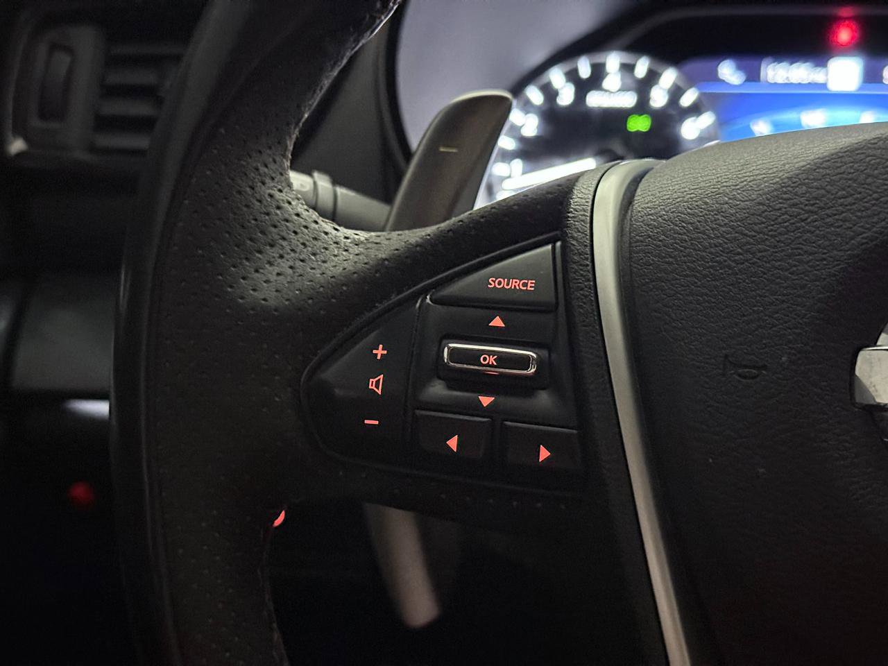 Used 2020 Nissan Maxima SR w/ Sport Mat Group FWD image 39