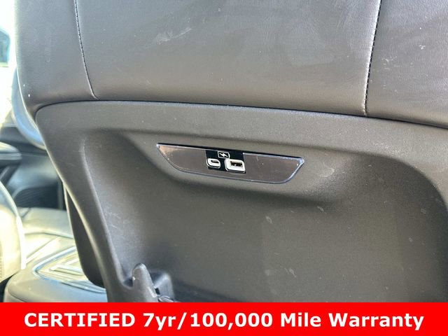 Used 2023 Chrysler Pacifica Limited w/ S Appearance Package image 14