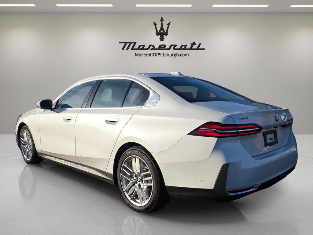 Used 2025 BMW 530i xDrive 530i xDrive image 3