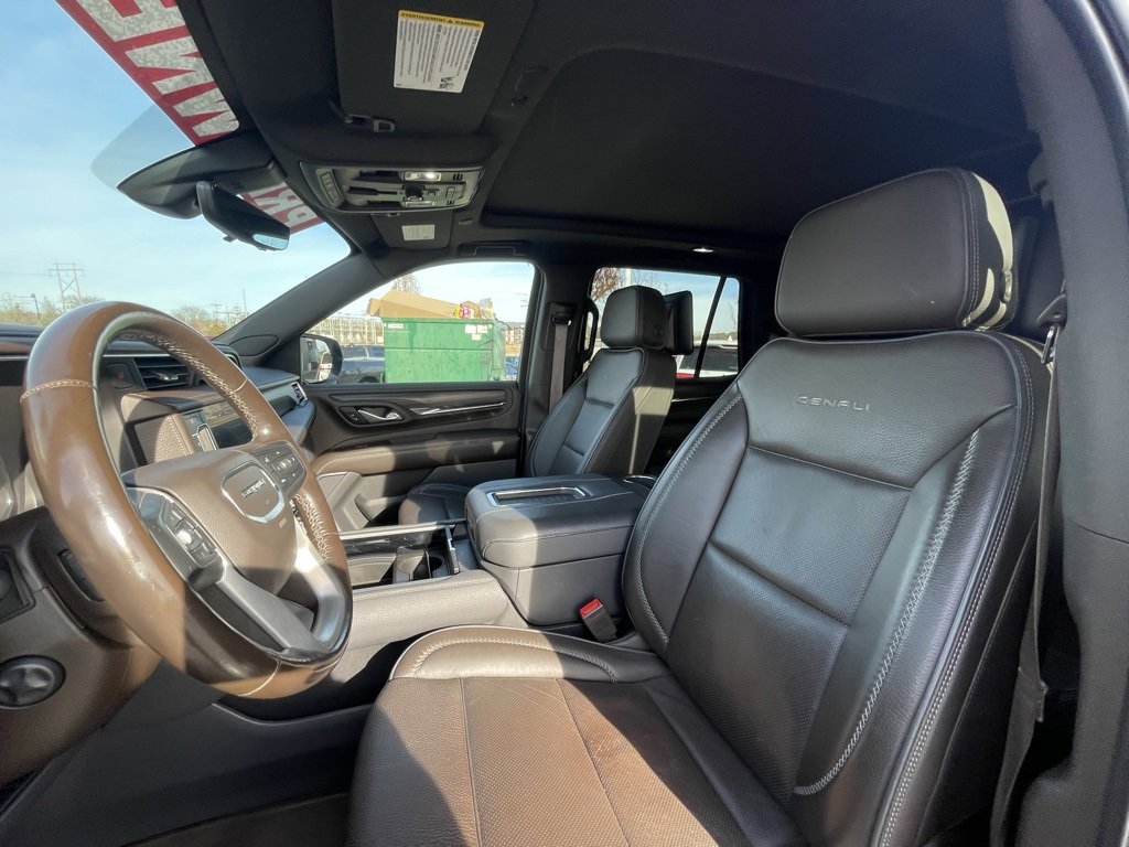 Used 2021 GMC Yukon Denali w/ Denali Ultimate Package image 21