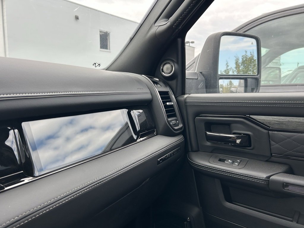 New 2025 RAM 2500 Limited image 23