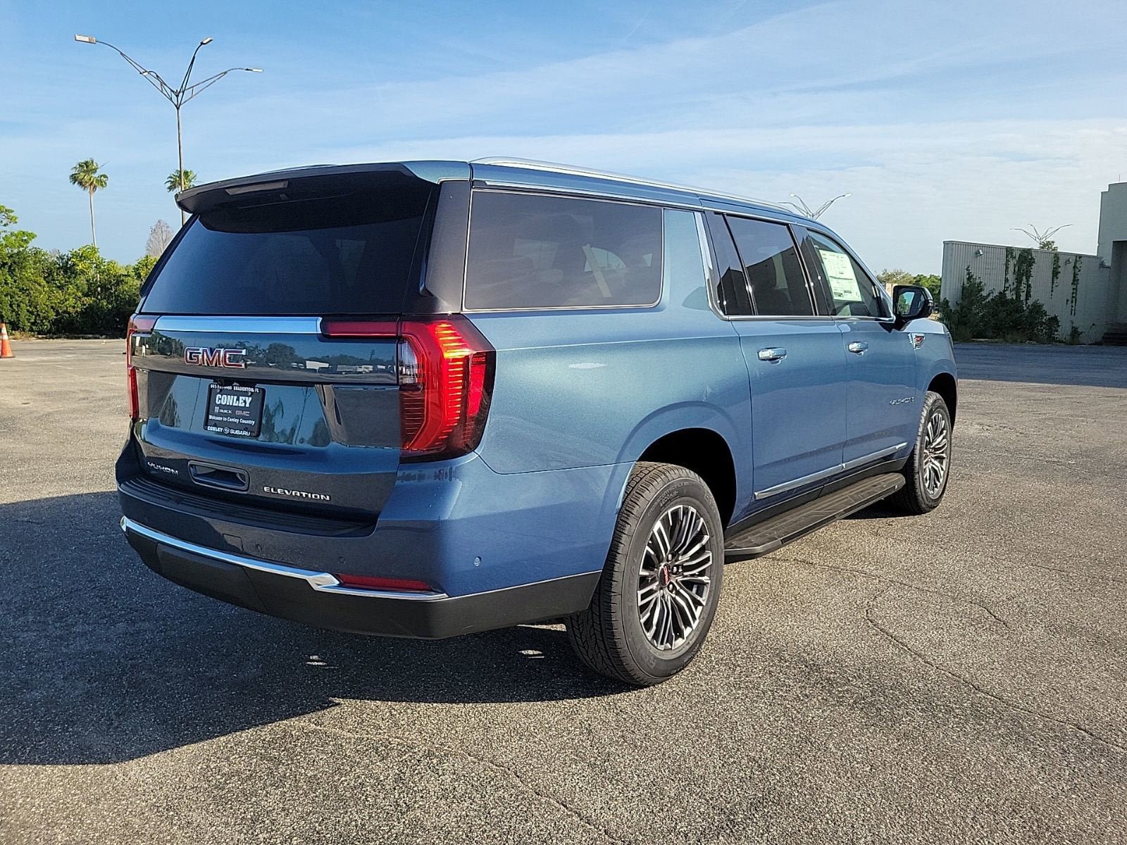 New 2026 GMC Yukon XL Elevation RWD image 5