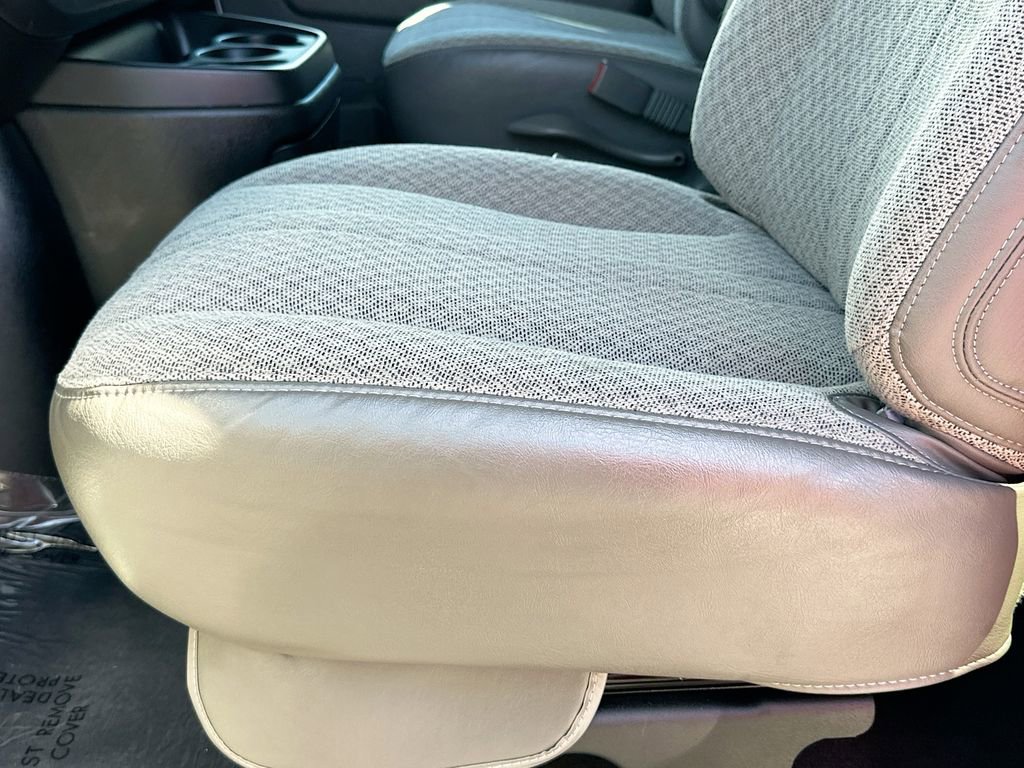 Certified 2024 Chevrolet Express 3500 LT w/ LT Preferred Equipment Group image 19