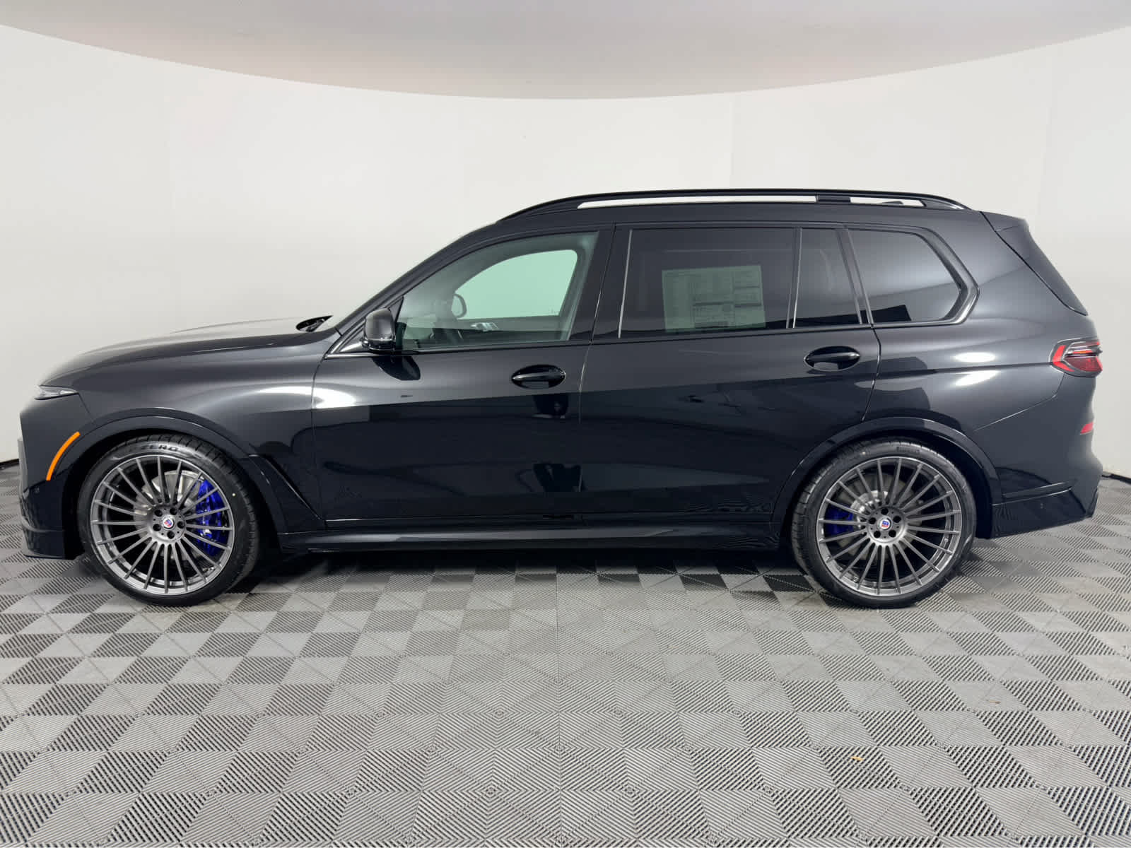 New 2026 BMW ALPINA XB7 AWD/4WD image 6