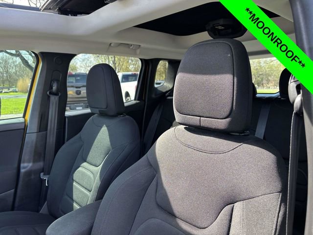 Used 2018 Jeep Renegade Latitude w/ Advanced Technology Group image 6