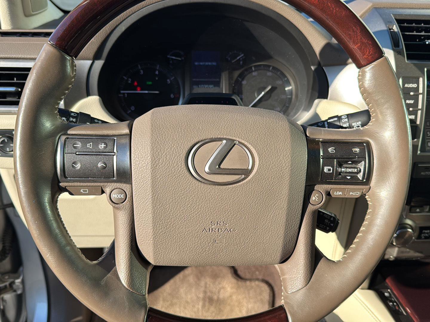 Used 2018 Lexus GX 460 Luxury image 18
