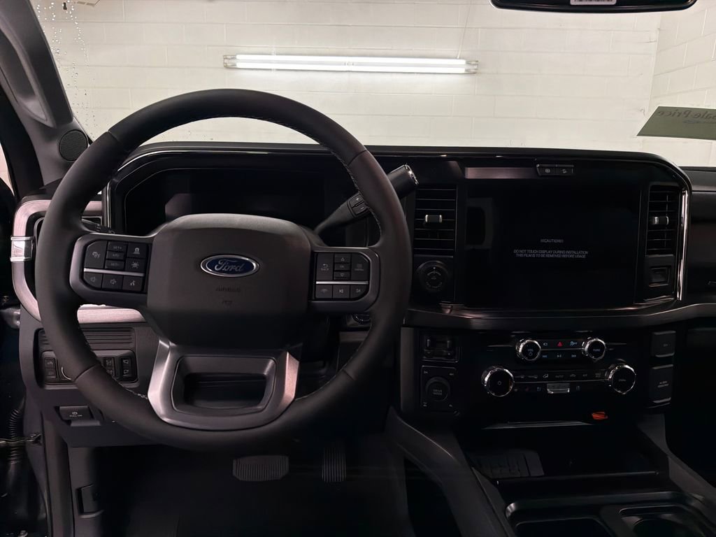 New 2026 Ford F250 Lariat w/ Lariat Premium Package AWD/4WD image 8