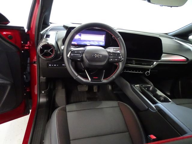 Used 2025 Chevrolet Equinox EV RS w/ Convenience Package II image 5