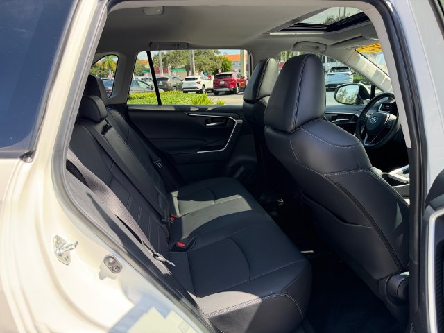Used 2022 Toyota RAV4 XLE Premium FWD image 19