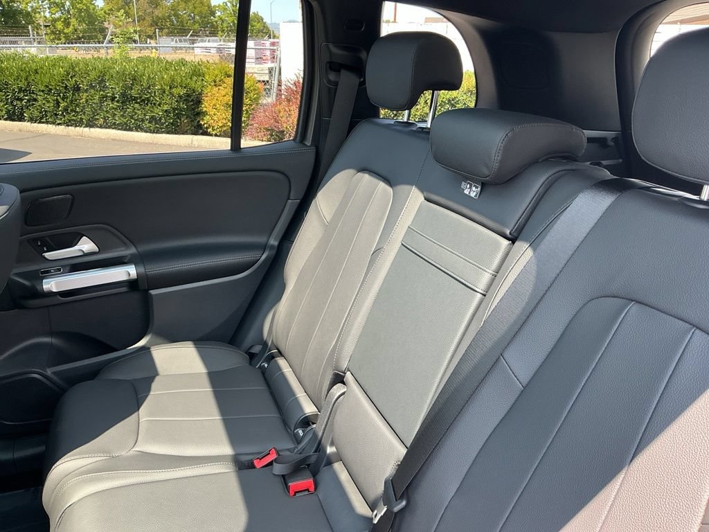 New 2026 Mercedes-Benz GLB 250 4MATIC image 22