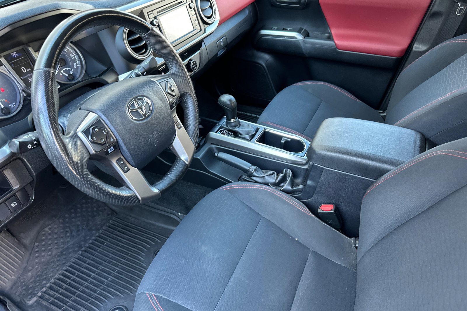 Used 2019 Toyota Tacoma SR5 image 10