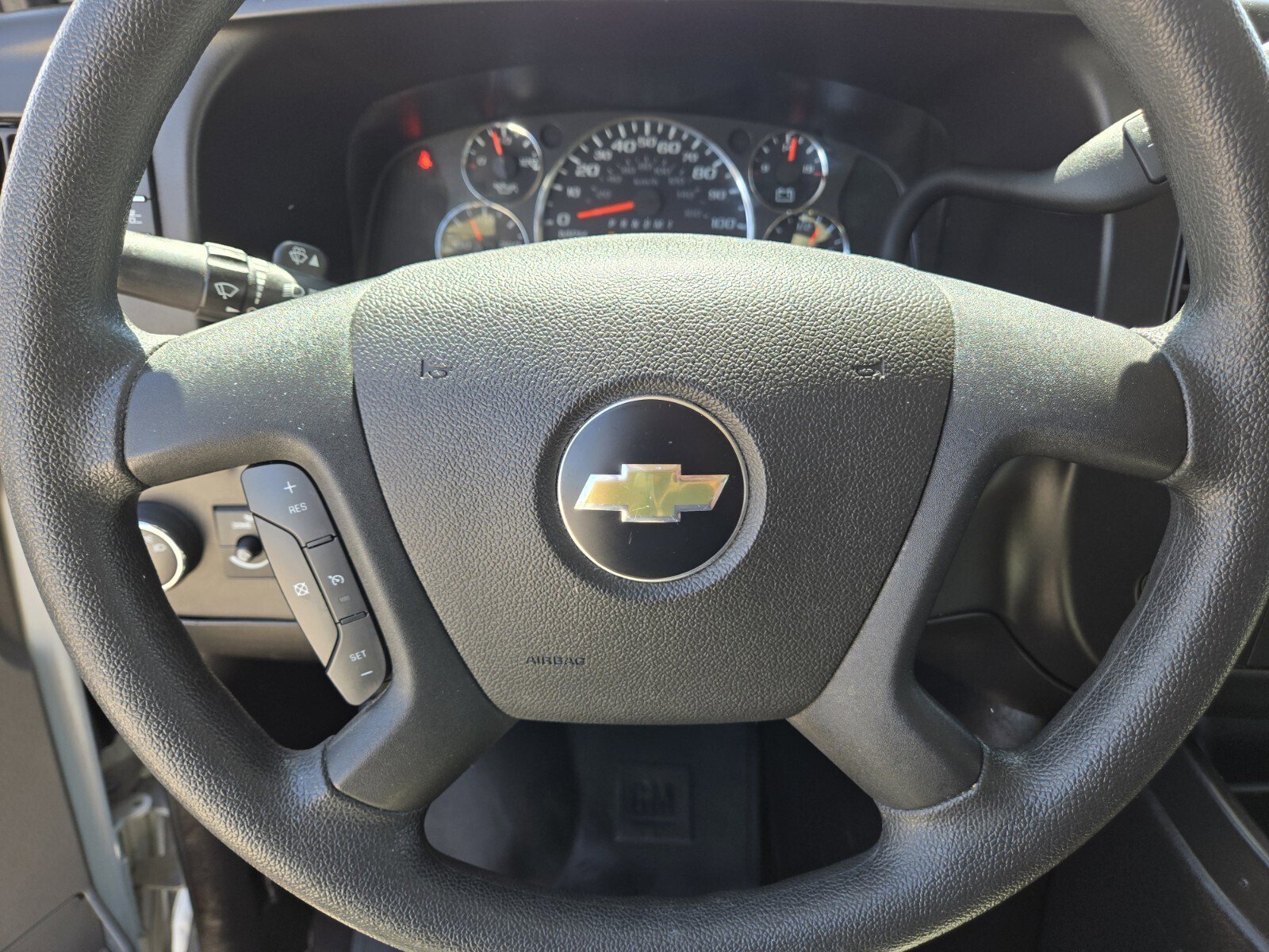 Used 2021 Chevrolet Express 3500 LT w/ LT Preferred Equipment Group RWD image 13