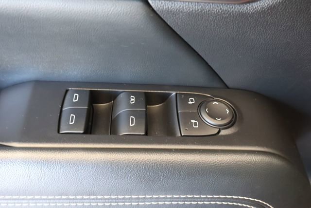 Used 2025 GMC Terrain Elevation image 13