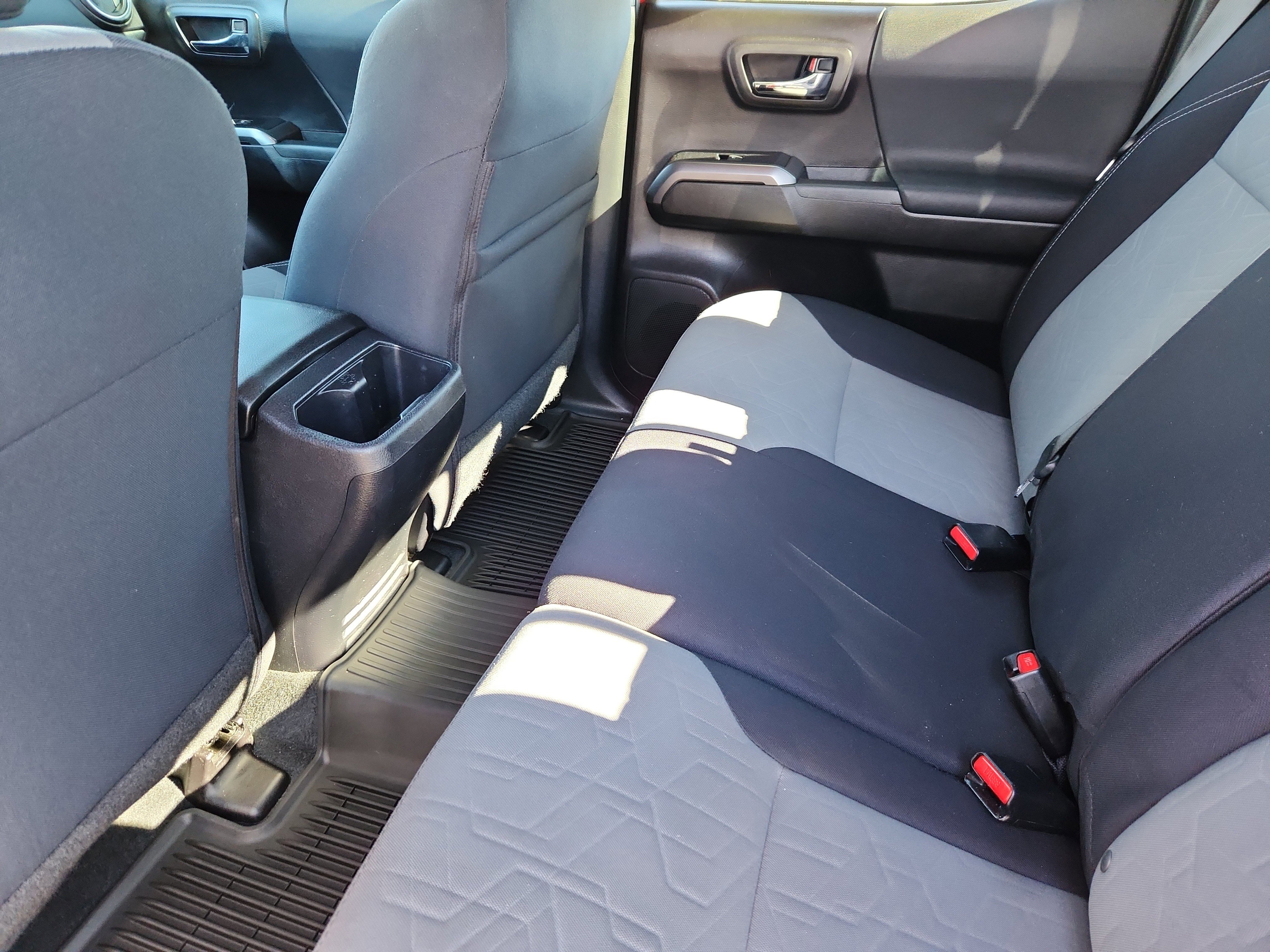 Used 2021 Toyota Tacoma TRD Off-Road w/ Technology Package image 10