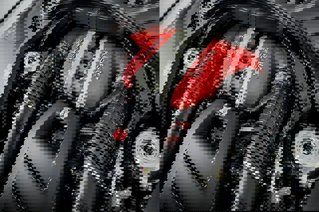 Used 2025 Ferrari Purosangue image 22