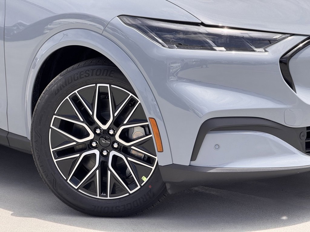 New 2025 Ford Mustang Mach-E Premium image 4