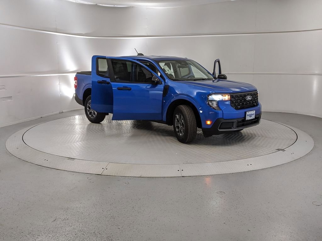 New 2025 Ford Maverick XLT w/ XLT Luxury Package image 7