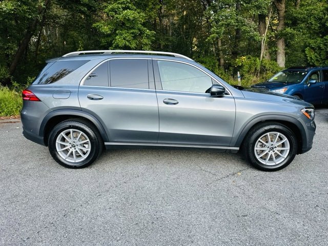 Used 2024 Mercedes-Benz GLE 450e 4MATIC image 4