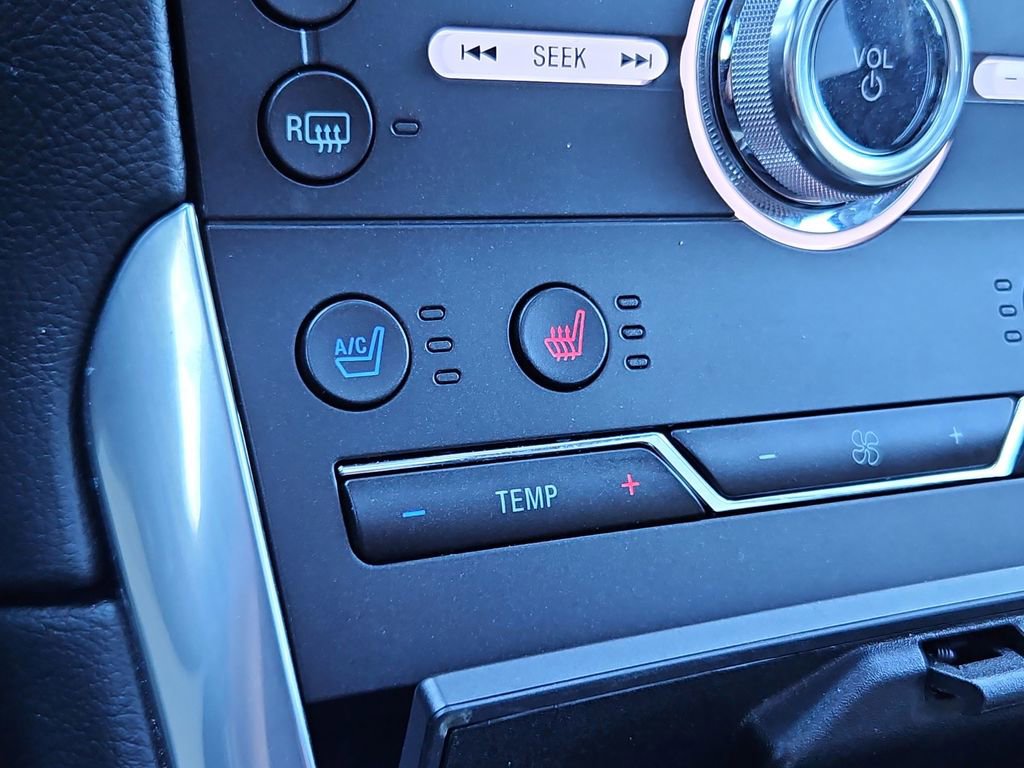 Used 2019 Ford Edge Titanium w/ Equipment Group 301A image 19