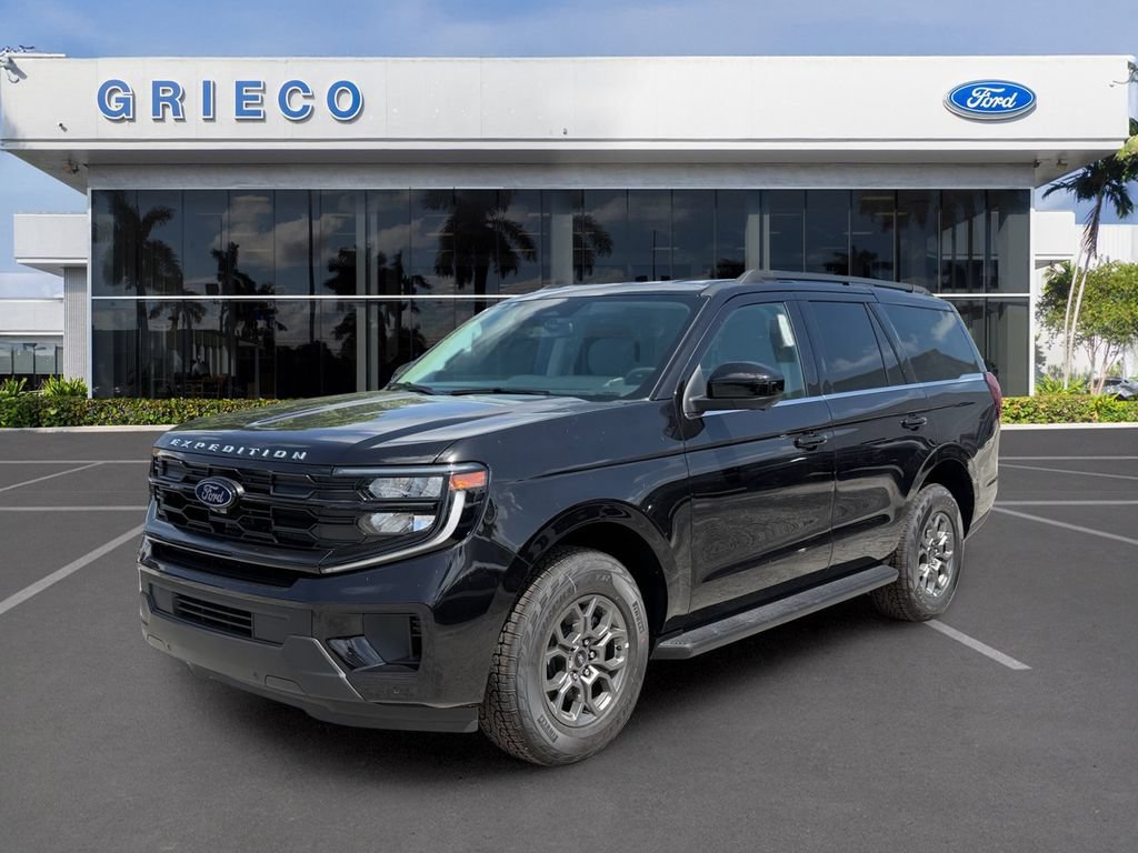 New 2026 Ford Expedition Active RWD image 3