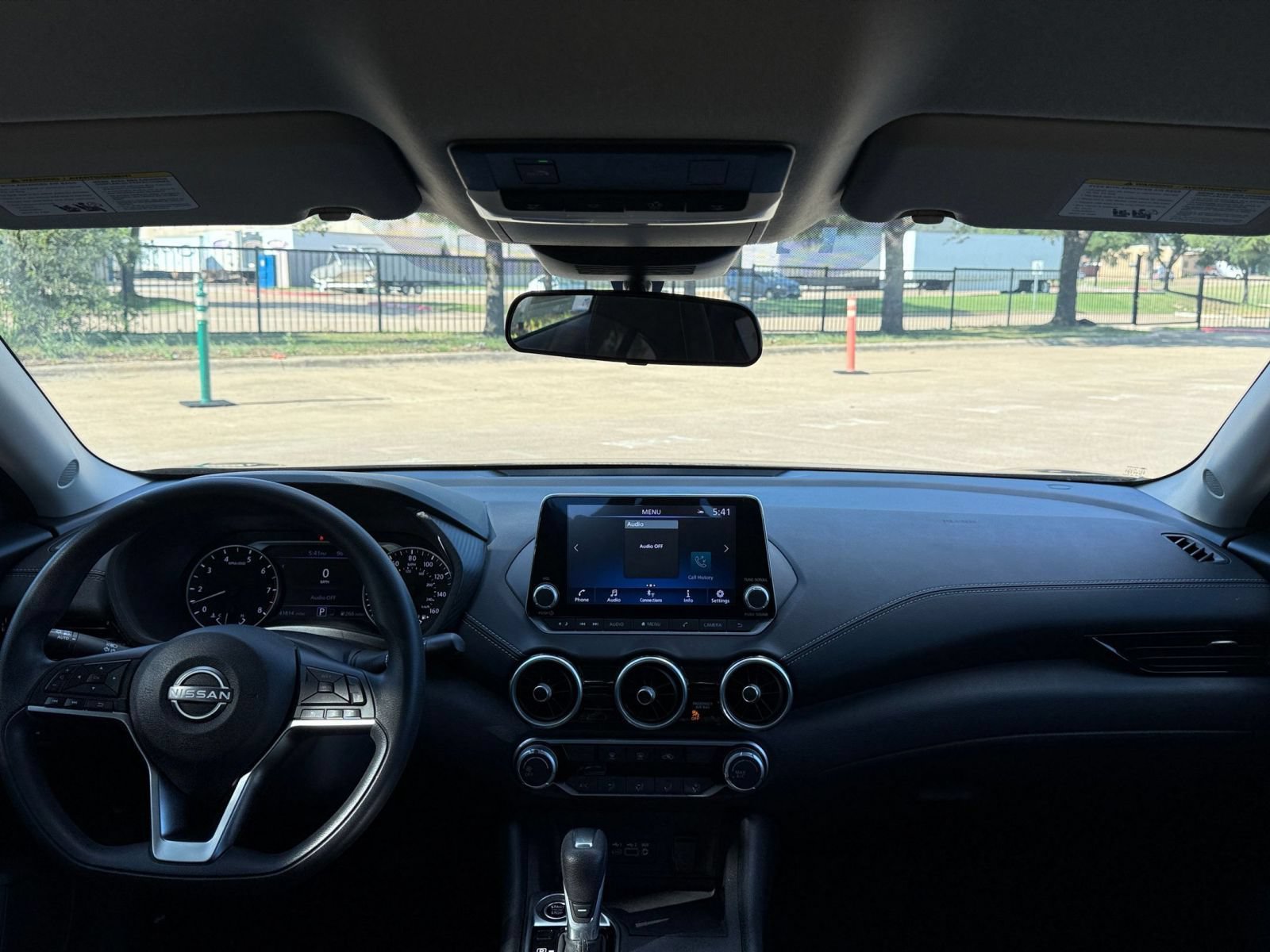 Used 2025 Nissan Sentra SV FWD image 33