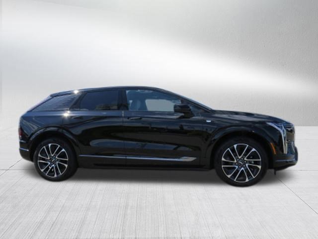 New 2025 Cadillac Optiq Sport 2 w/ LPO, Floor Liner Package image 2