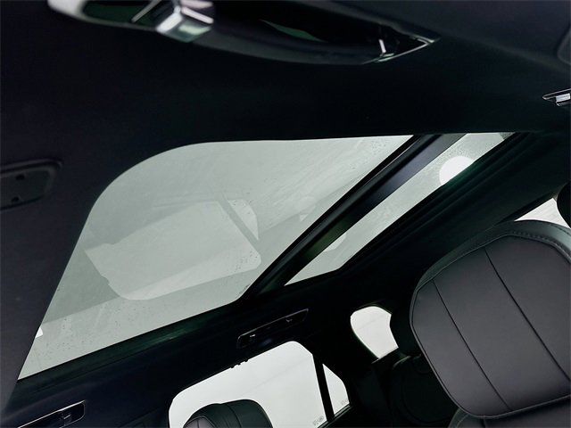 Used 2025 Land Rover Range Rover Sport SE image 14