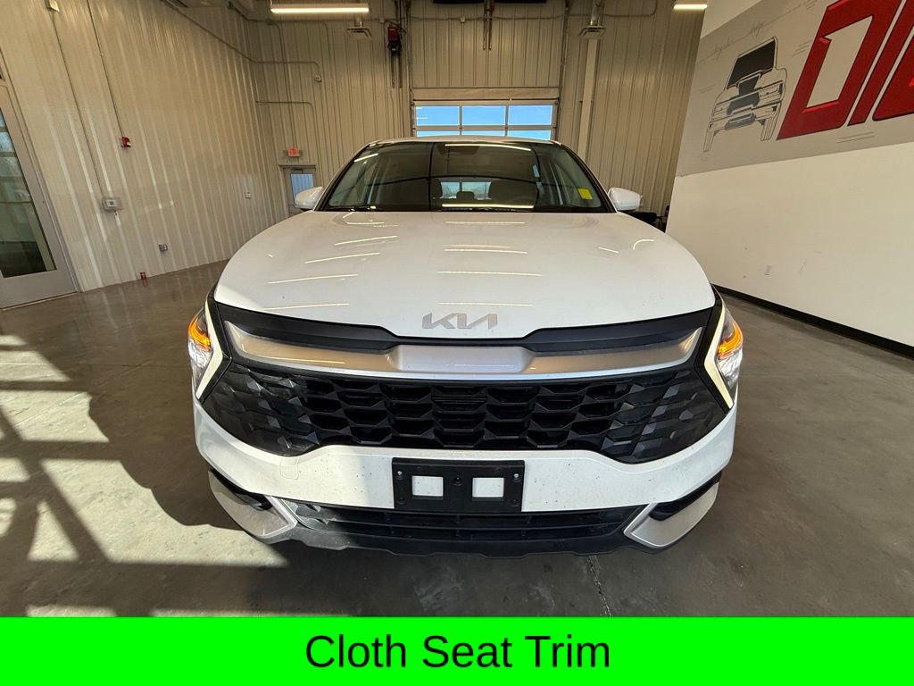 Used 2024 Kia Sportage LX image 9