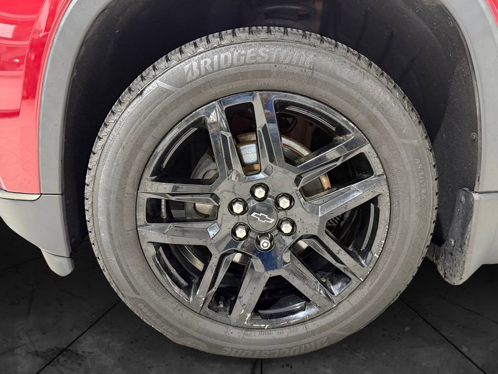 Used 2020 Chevrolet Traverse LT w/ LPO, Blackout Package image 14