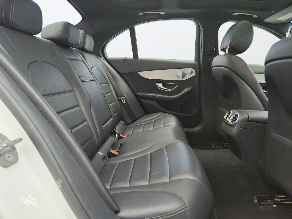 Used 2020 Mercedes-Benz C 300 4MATIC Sedan image 32
