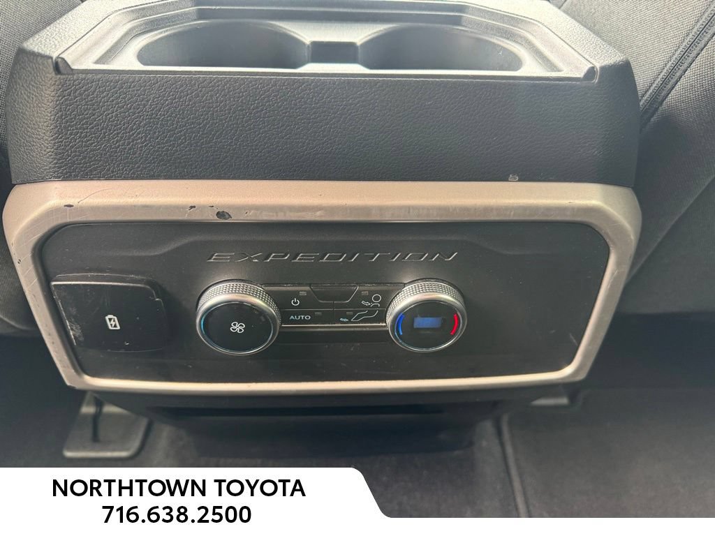 Used 2024 Ford Expedition XLT AWD/4WD image 20