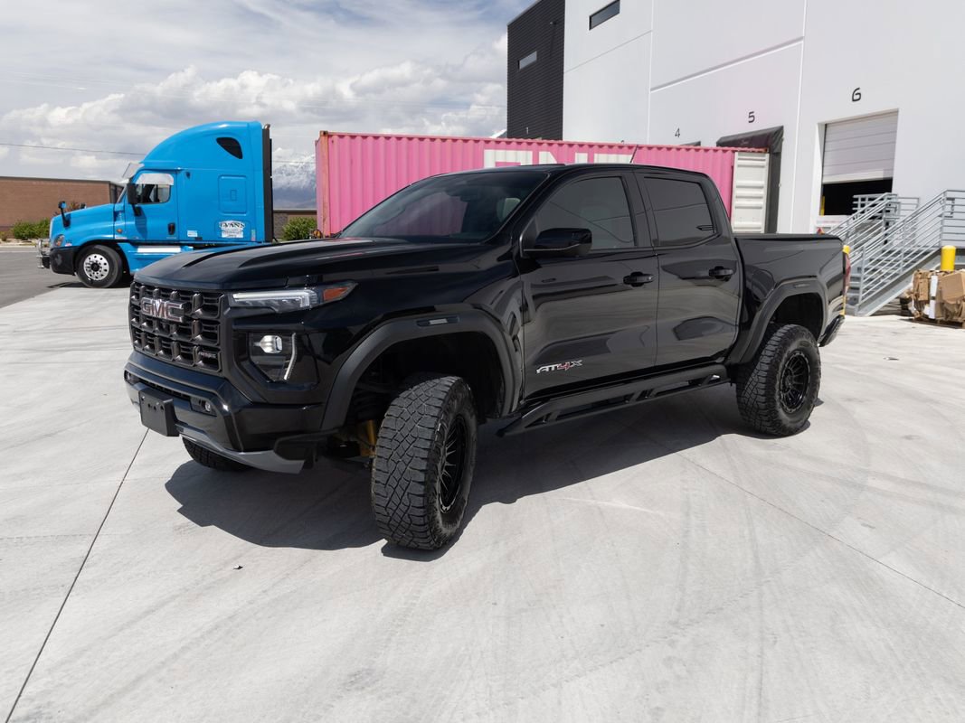 Used 2024 GMC Canyon AT4X AWD/4WD image 5
