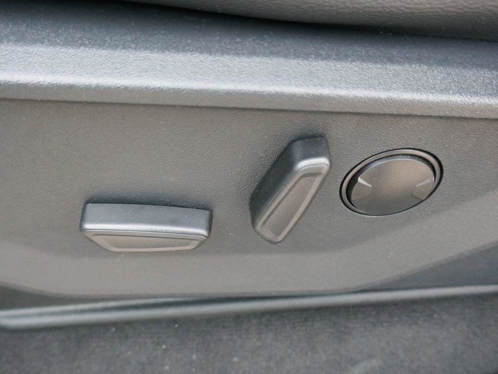 New 2026 Ford F350 Lariat image 18