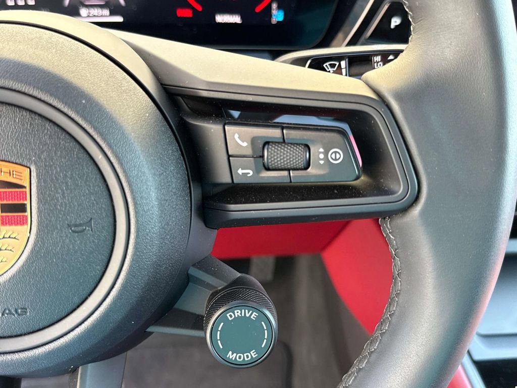 Used 2024 Porsche Macan 4 Electric image 28