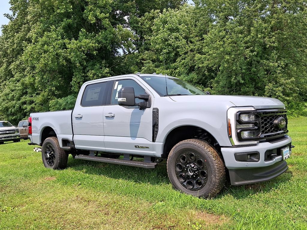 New 2026 Ford F250 Lariat w/ Black Appearance Package